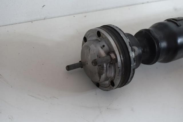 Вал карданний переднього моста 372001CA1A NISSAN