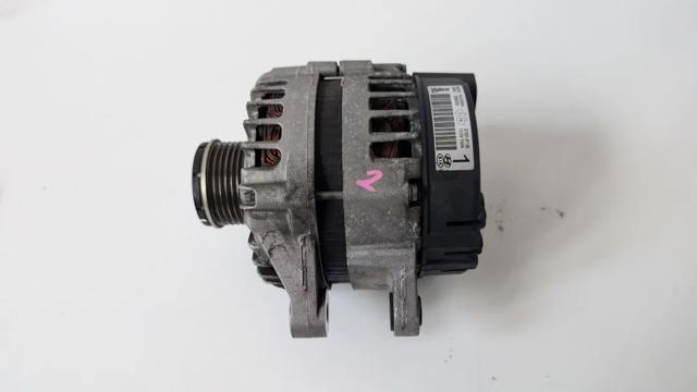 Генератор автомобільний 373002F100 HYUNDAI