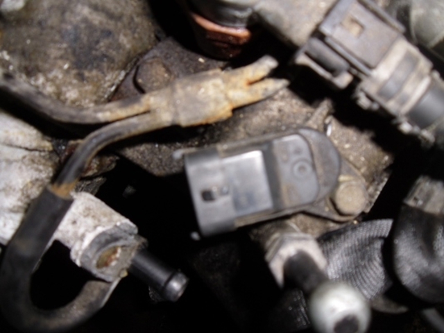 Датчик положення распредвалу 393002A000 HYUNDAI