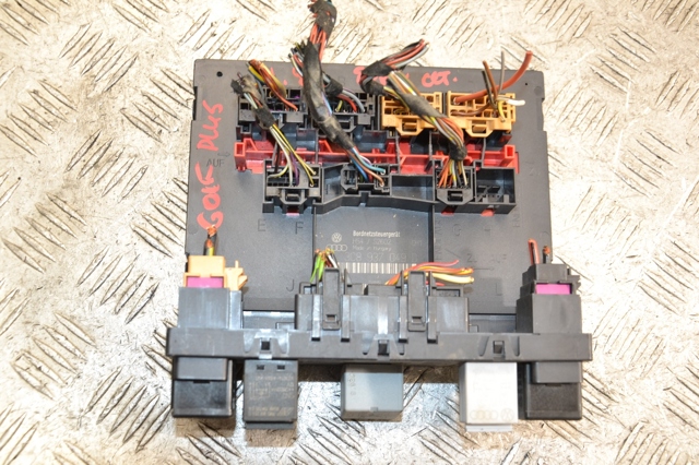 Комп'ютер бортовий 3C8937049D VAG