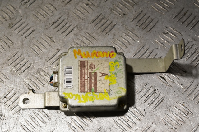 Модуль керування (ЕБУ) повним приводом 41650CB020 NISSAN