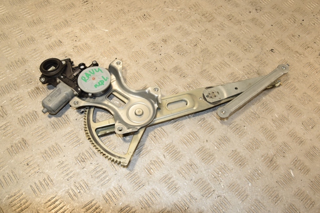 Склопідйомник з електродвигуном Toyota RAV4 III