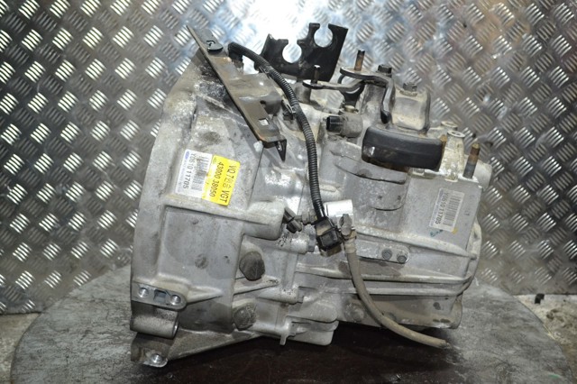 Коробка швидкостей механіка 4300038050 HYUNDAI