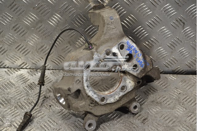 Цапфа поворотна ліва 430191AA0A NISSAN