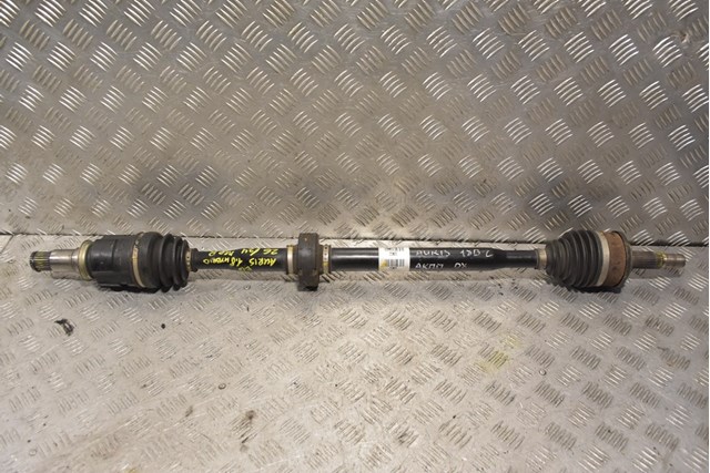 Привід передній правий 4341002850 TOYOTA