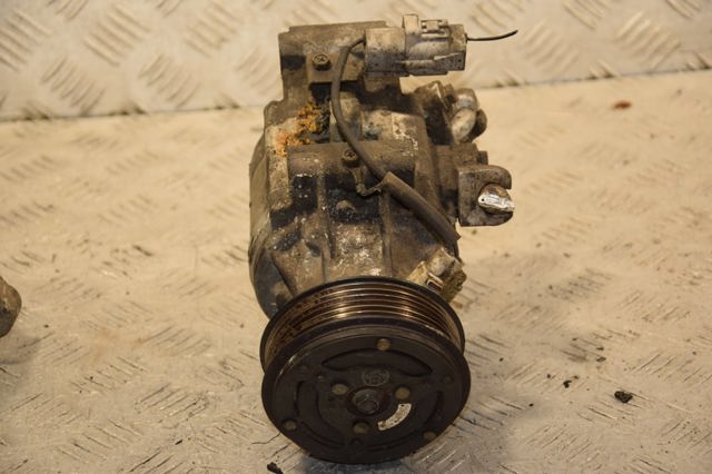 Компресор системи кондиціювання 4472206362 TOYOTA