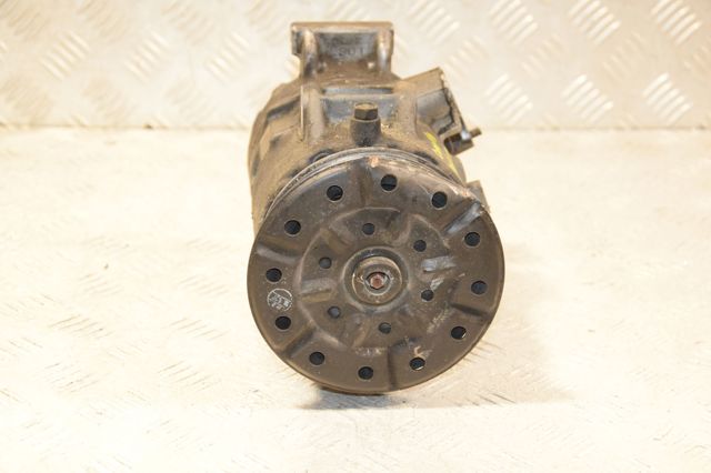 Компресор холодоагенту 4472601290 TOYOTA