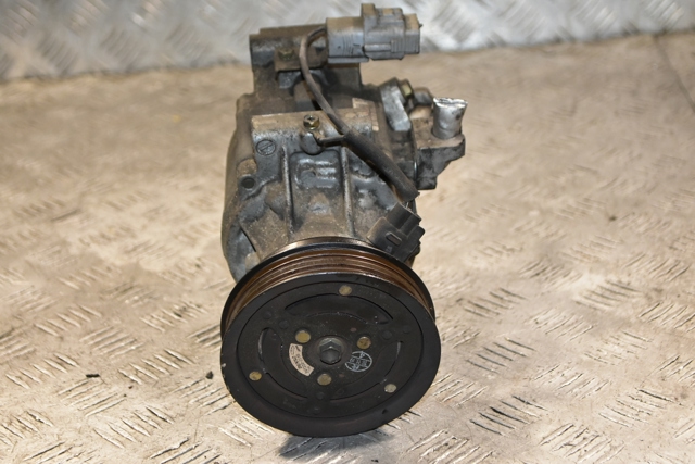 Компресор кліматичної установки 4472607090 TOYOTA