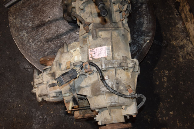 Коробка роздавальна в зборі 473004C110 HYUNDAI