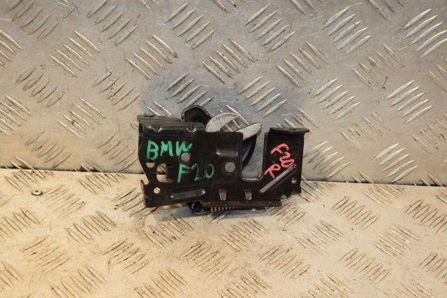 Замок капота, правий 4895376 BMW