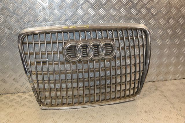 Решітка радіатора Audi A6 C6