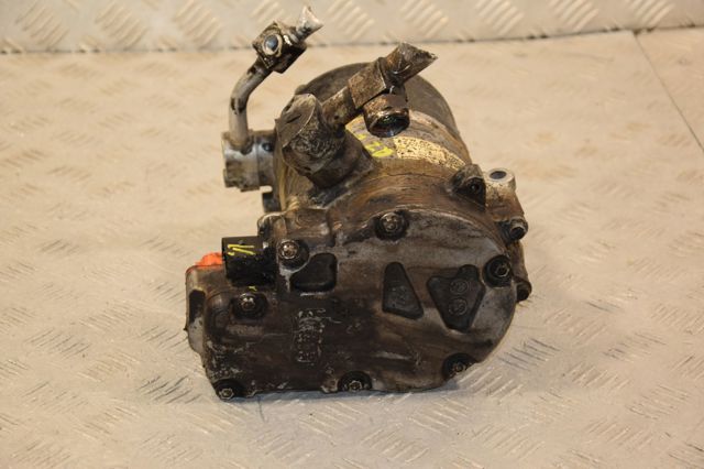 Компресор кондиціонера 4G0816797F VAG