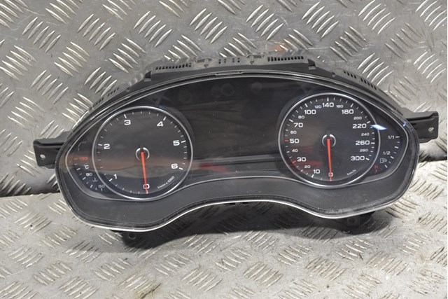 Приладова дошка-щиток приладів 4G8920932S VAG