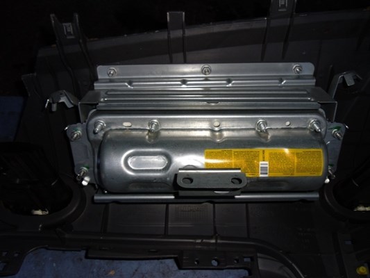 Подушка безопасности пассажир (в торпедо) airbag ford (ii) 4m51a042b84CD