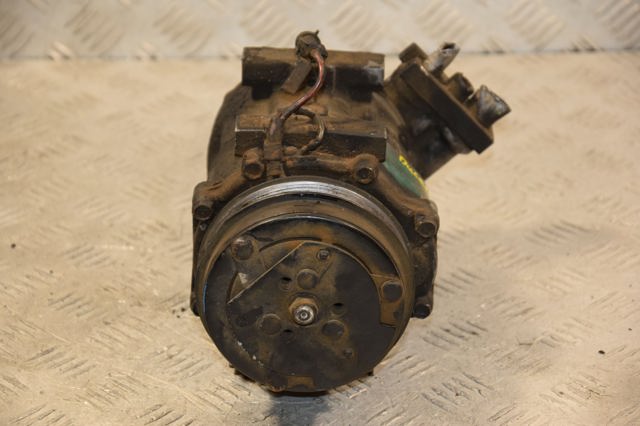 Компресор кліматичної установки 504005418 FIAT