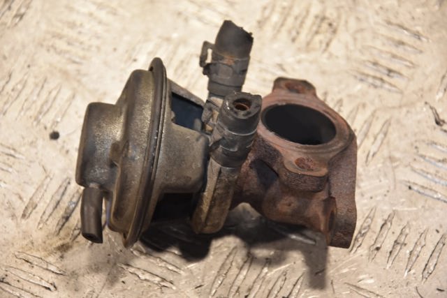 Клапан рециркуляції відпрацьованих газів EGR 504150396 FIAT