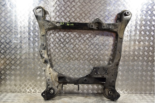 Підрамник передній 5110048010 TOYOTA