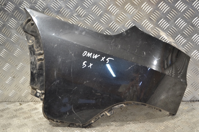 Ікло заднього бампера ліве 51127158439 BMW