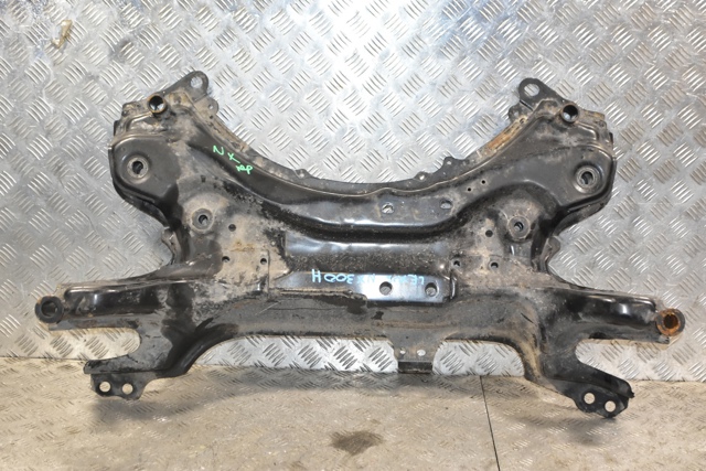 Передня балка 5120178020 TOYOTA