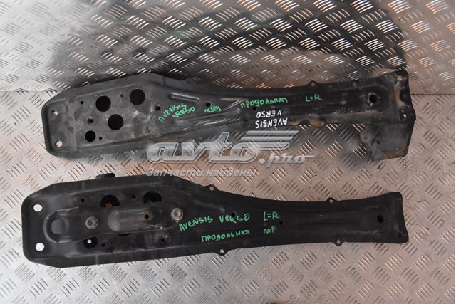 Балка кріплення двигуна 5120444010 TOYOTA