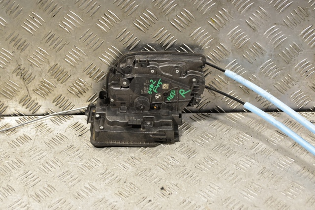 Замок двері правої передньої 51217281934 BMW