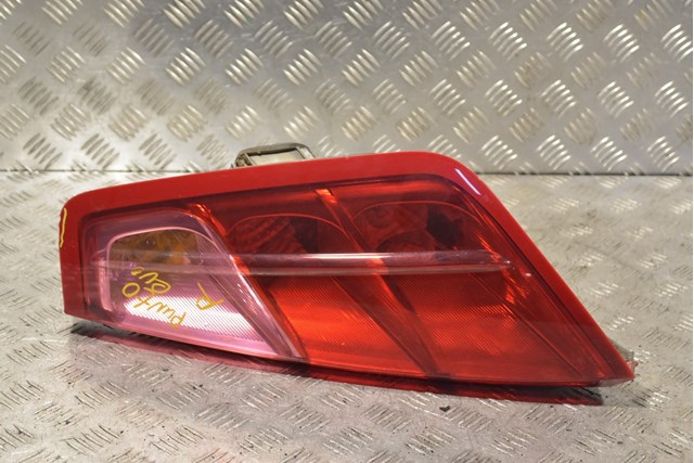 Задній правий стоп 51701590 FIAT