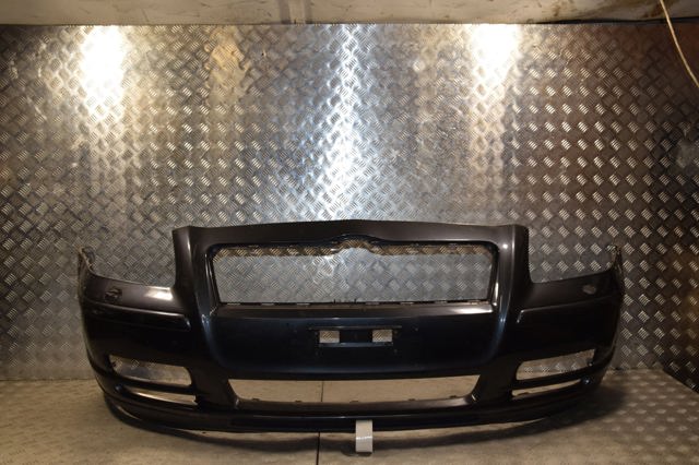 Бампер на авто 5211905160 TOYOTA
