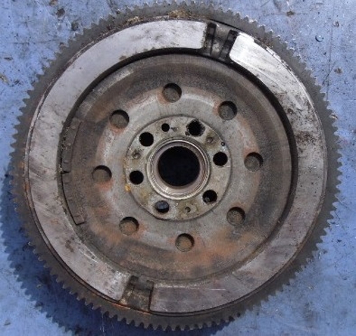 Демпферний маховик 55185913 FIAT