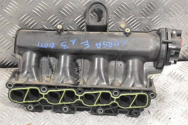 Колектор впускний 55230898 OPEL