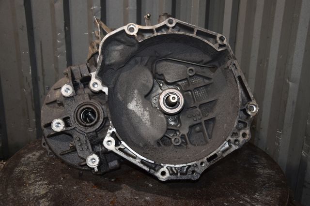 МКП в зборі 55561599 OPEL