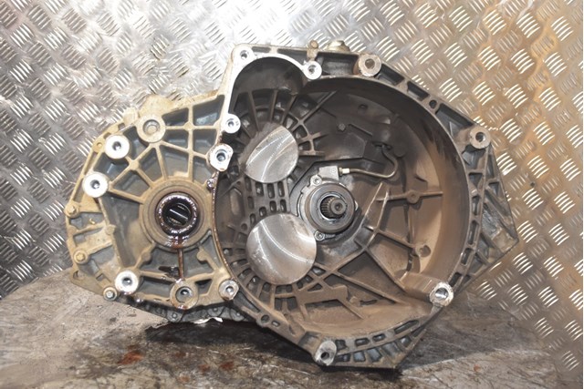 Коробка механіка в зборі 55561696 OPEL