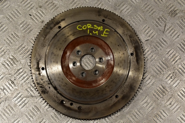 Демпферний маховик 55572815 OPEL