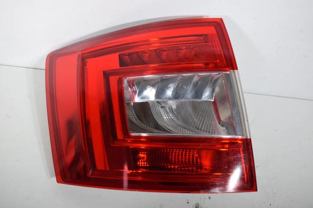 Задній правий стоп 5E9945096A VAG