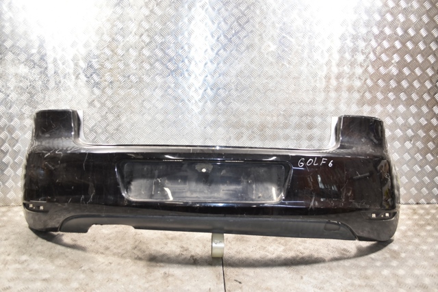 Кожух бампера заднього 5K6807421 VAG
