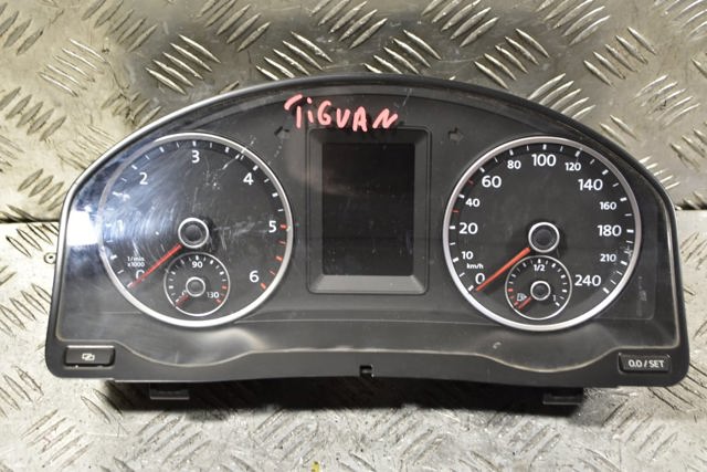 Щиток приладів (комбінація) 5N0920872A VAG