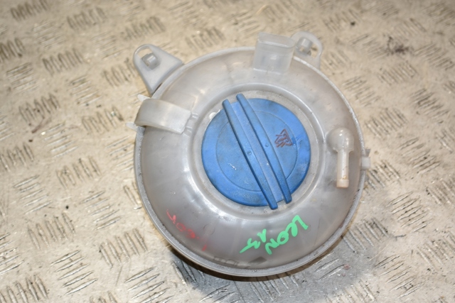 Бачок розширювальний 5Q0121407M VAG