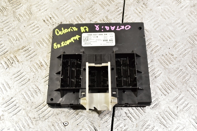 Блок комфорту 5Q0937086AK VAG