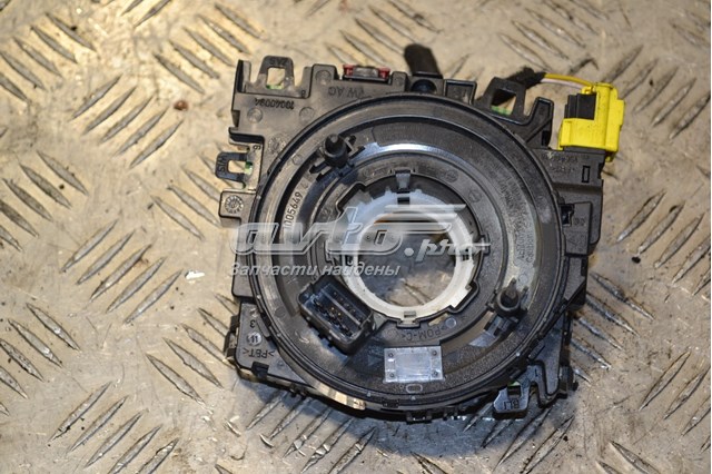 Шлейф airbag кольцо подрулевое audi (8v) 5Q0953549E