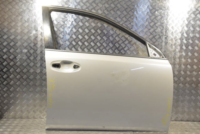 Пасажирські передні двері 60009AJ0209P SUBARU