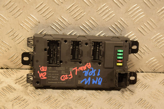 Коробка запобіжників 61359279822 BMW