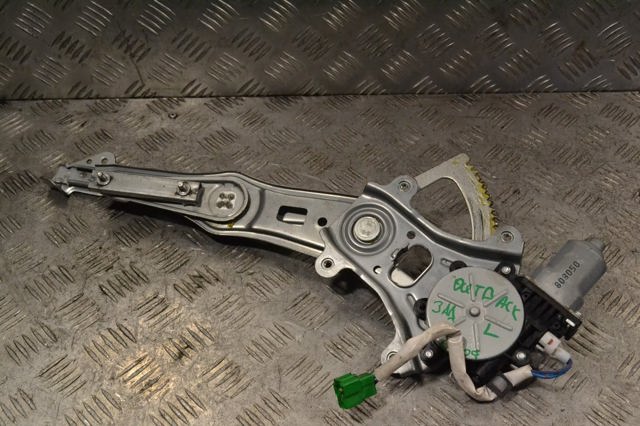 Склопідйомник задніх лівих дверей 62222AG010 SUBARU