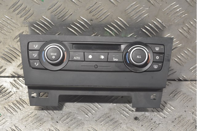 Блок управління кондиціонером 64119221853 BMW