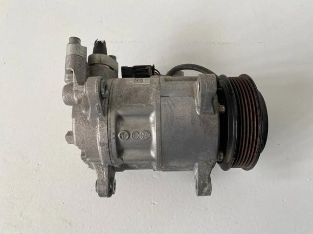 Компресор кліматичної установки 64526811432 BMW