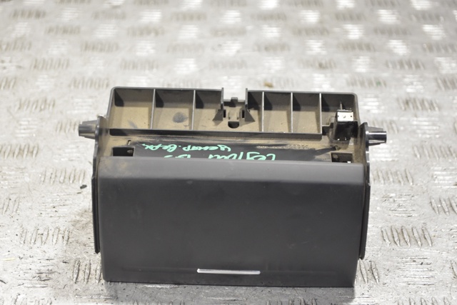 Речовий ящик 66120AG020 SUBARU