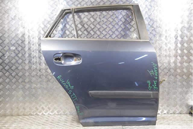 Двері задні, праві 6700305161 TOYOTA