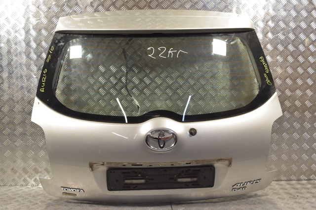 Двері багажника 6700502110 TOYOTA
