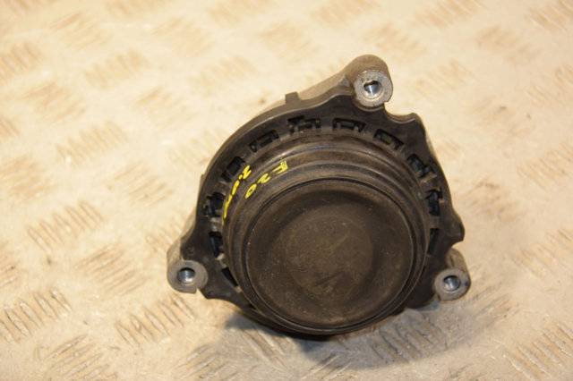 Права подушка мотора 6787658 BMW