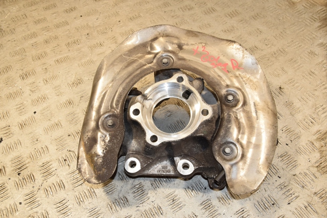 Цапфа права 6871028 BMW