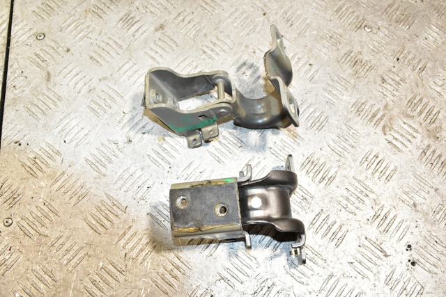 Петля багажника 6H5243000AE LAND ROVER