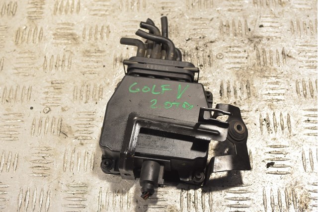 Перемикаючий клапан регулятора заслінок впускного колектора jetta 1.9 6Q0906625